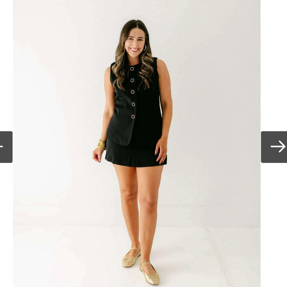 entro Black Sleeveless Skirt Set with Button Detail